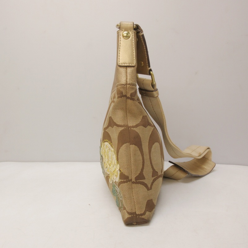 コーチ COACH ショルダーバッグ クロスボディ花柄 フラワーモチーフ