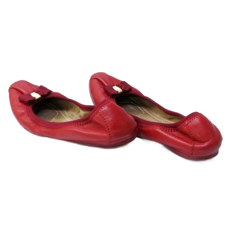 サルヴァトーレフェラガモ⭐️ヴァラシリーズ⭐️フラット