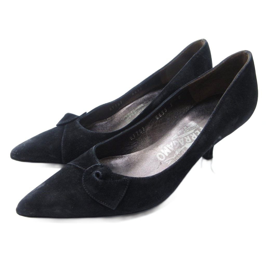 Ferragamo 黒 ポインテッドトゥシューズ　フラットシューズ Salvatore Ferragamo 黒 レザー ポインテッドトゥ 靴 フェラガモ 公式