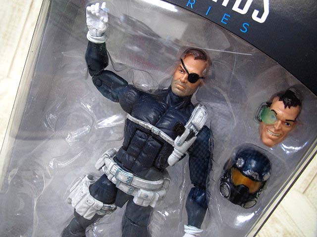 マーベルレジェンド MARVEL LEGENDS キャプテンアメリカ 2.0
