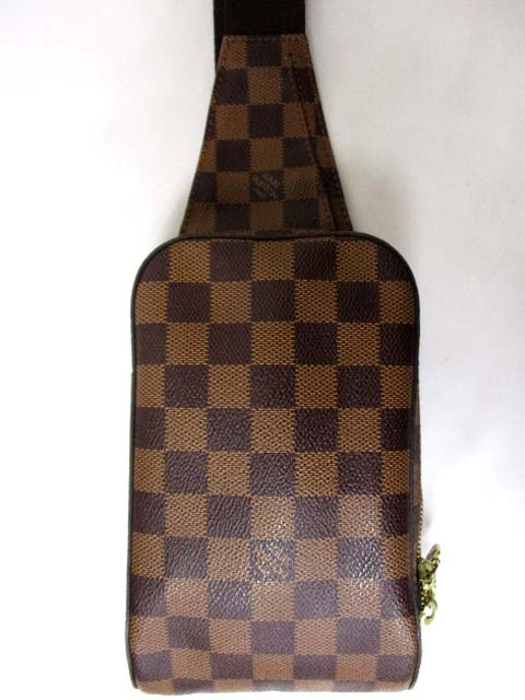 ダミエパターン ボディバッグ ブラウン ダミエパターン ボディバッグ ブラウン ダミエパターン ボディ