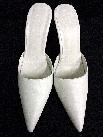 ジェイダ Gyda 19ss 今季 新作 ポインテッド ミュール ヒール ホワイト 白 L 24 5 シューズ 靴 nm5b レディース 025 ベクトルパーク