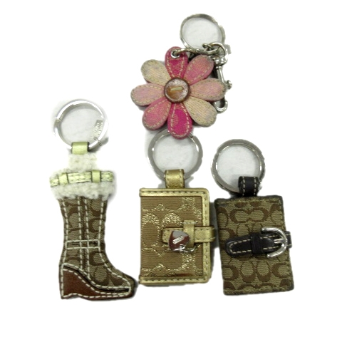 コーチ Coach シグネチャー キーホルダー 4点 まとめ キーリング 花 財布 ブーツ モチーフ ベージュ 茶 レディース 10 026 ベクトルパーク