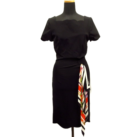 限定価格セール Roberto Class クラスロベルトカヴァリ 美品 Cavalli レディース ブラック 黒 I42 ヘビ スネーク金具 スカラップ カットソー ドレス ワンピース シルクスカーフ装飾 ワンピース Www Ntfw Org