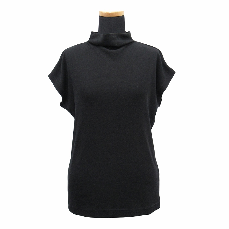 ISSEY MIYAKE イッセイミヤケ　ペルマネンテ　ノースリーブ ISSEI MIYAKE PERMANENTE イッセイミヤケノースリーブ