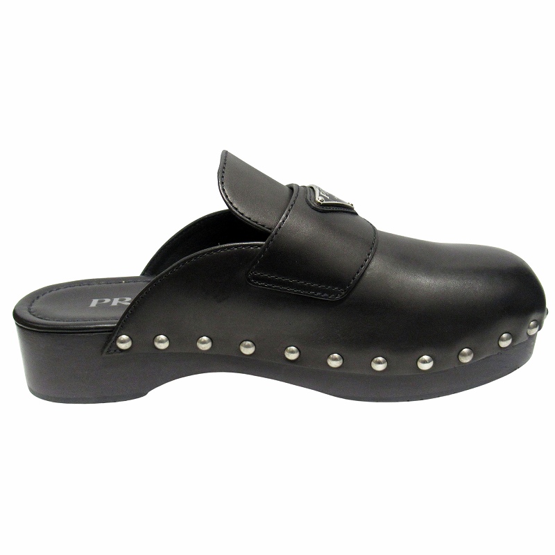 ◆新品◆PRADA◆サボ レザー◆三角ロゴプレート◆ブラック◆国内正規品 ◇新品◇PRADA◇サボ レザー◇三角ロゴプレート◇ブラック◇国内