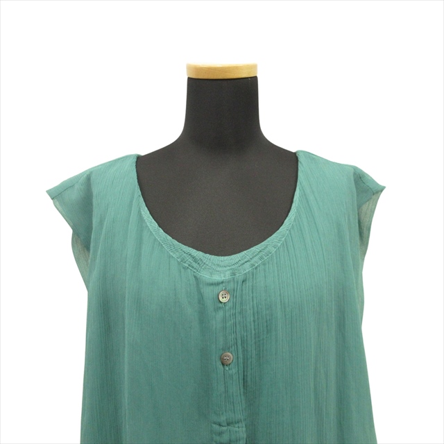 me ISSEY MIYAKE ベージュ プリーツ ノースリーブチュニック me ISSEY MIYAKE ベージュ プリーツ ノースリーブチュニック me ISSEY