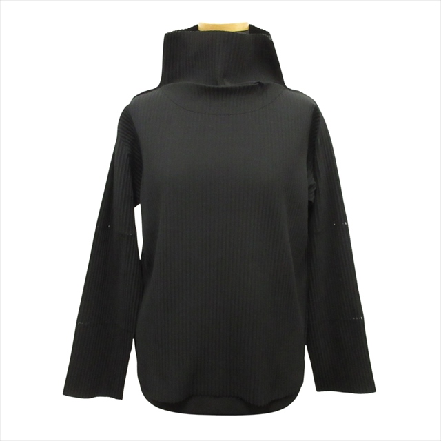 me イッセイミヤケ　ハイネック長袖プリーツカットソー 楽天市場】イッセイミヤケ me プリーツ ハイネックの通販