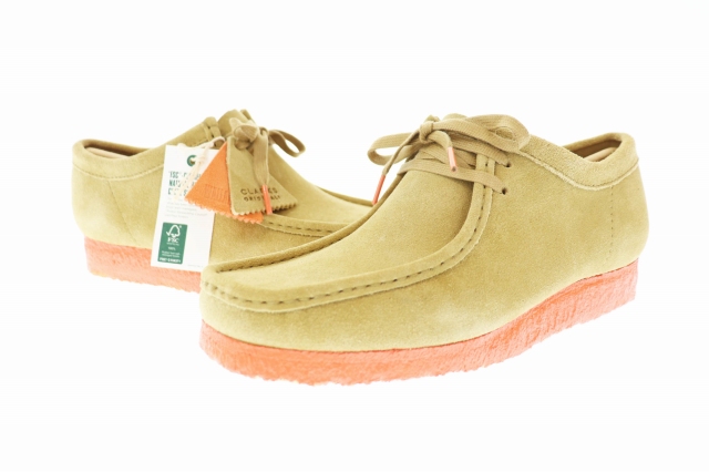 tan clarks wallabees