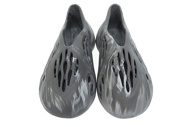 アディダス adidas YEEZY FOAM RUNNER MX Granite イージー フォーム 