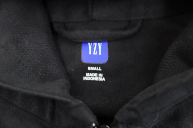 ギャップ GAP YEEZY ENGINEERED BY BALENCIAGA イージー バレンシアガ