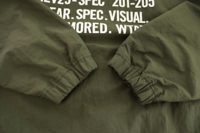 ダブルタップス WTAPS 22SS SMOCK JACKET KHAKI ロゴ プリント