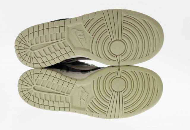 ナイキ NIKE ×TRAVIS SCOTT トラヴィススコット SB DUNK LOW PRM QS