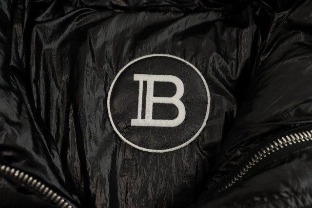 バルマン BALMAIN マルチジップ ダウン ジャケット TP009X112 46 黒