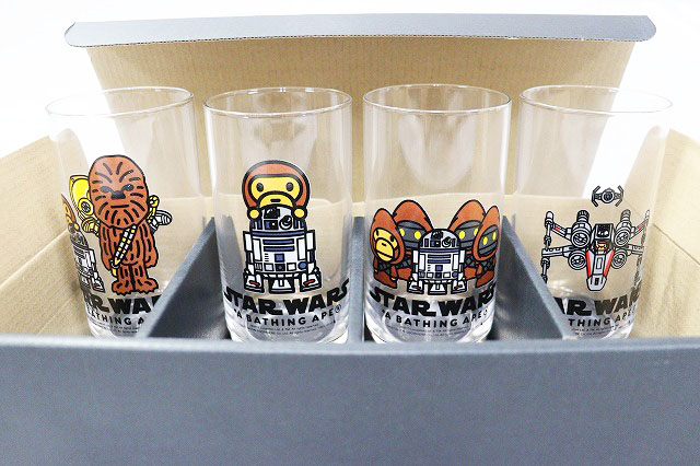 A BATHING APE ゴールド会員限定非売品アクリルプレート大小セット s-l400.jpg