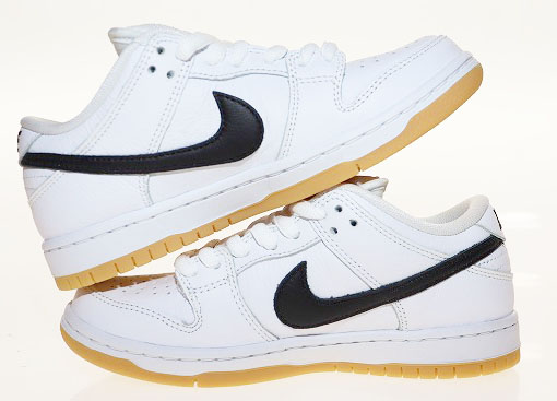 ナイキSB ダンク ロー プロ ブラック ホワイトガム ライトブラウン