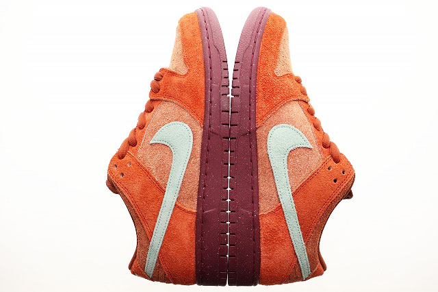 ナイキ NIKE SB DUNK LOW PRO PRM MYSTIC RED EMERALD RISE 28cm ナイキ NIKE SB DUNK LOW PRO PRM MYSTIC RED EMERALD RISE 28cm