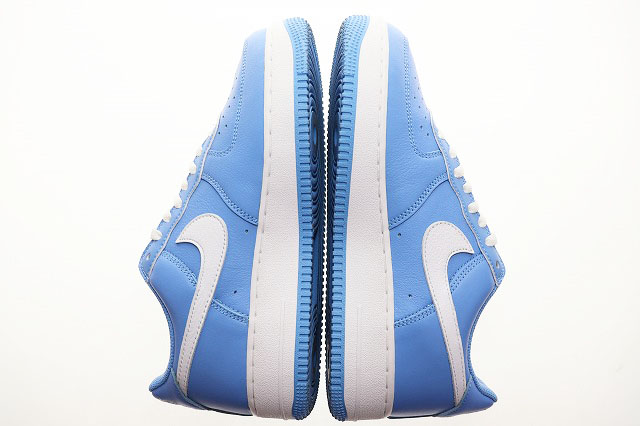 ナイキ NIKE AIR FORCE 1 LOW RETRO UNIVERSITY BLUE WHITE 27.5