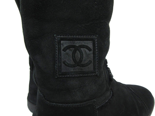 シャネル　黒スエードムートンブーツ キルティングデザイン シャネル 黒スエードムートンブーツ キルティングデザイン シャネル 黒