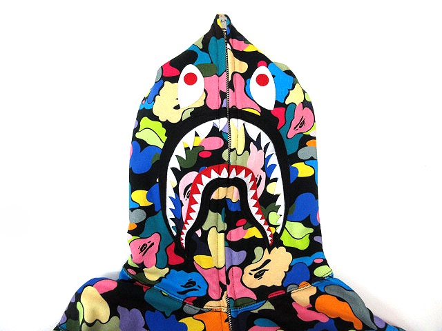 アベイシングエイプ A BATHING APE パーカー マルチカモ シャーク  