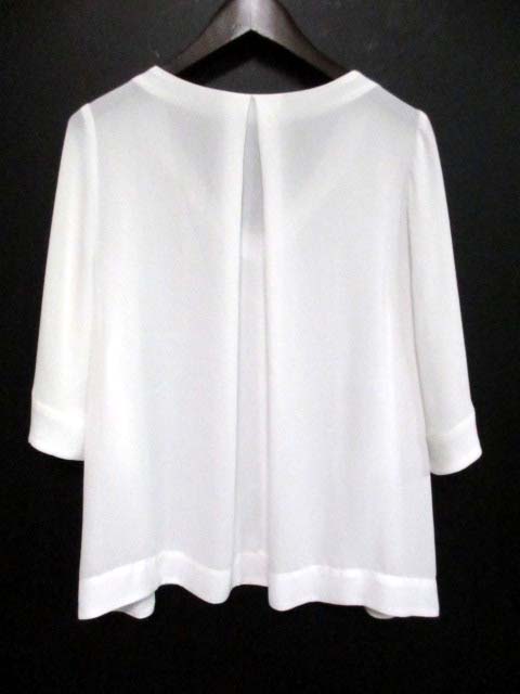 ジーユー GU フレアスリーブ Vネック ブラウス M 白 ホワイト 五分袖