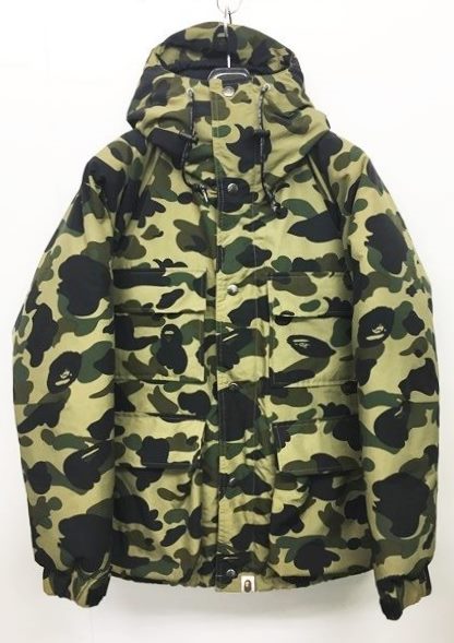 A BATHING APE エイプ ダウンジャケット S 迷彩 カモフラ 鮮やか 