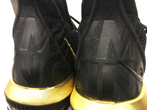 ナイキ NIKE レブロン 16 LEBRON XVI I'M KING BQ5969-007 スニーカー