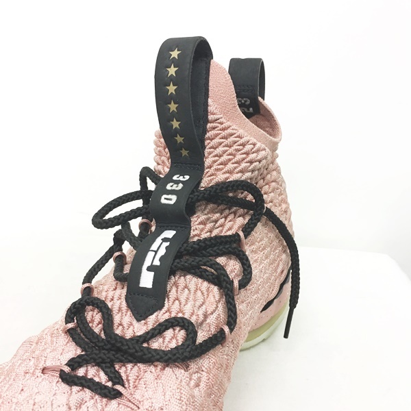 ナイキ NIKE LEBRON レブロン・ジェームズ レブロン15 リミテッド 