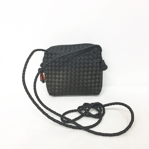 ボッテガヴェネタ BOTTEGA VENETA サテン イントレチャート ポシェット 