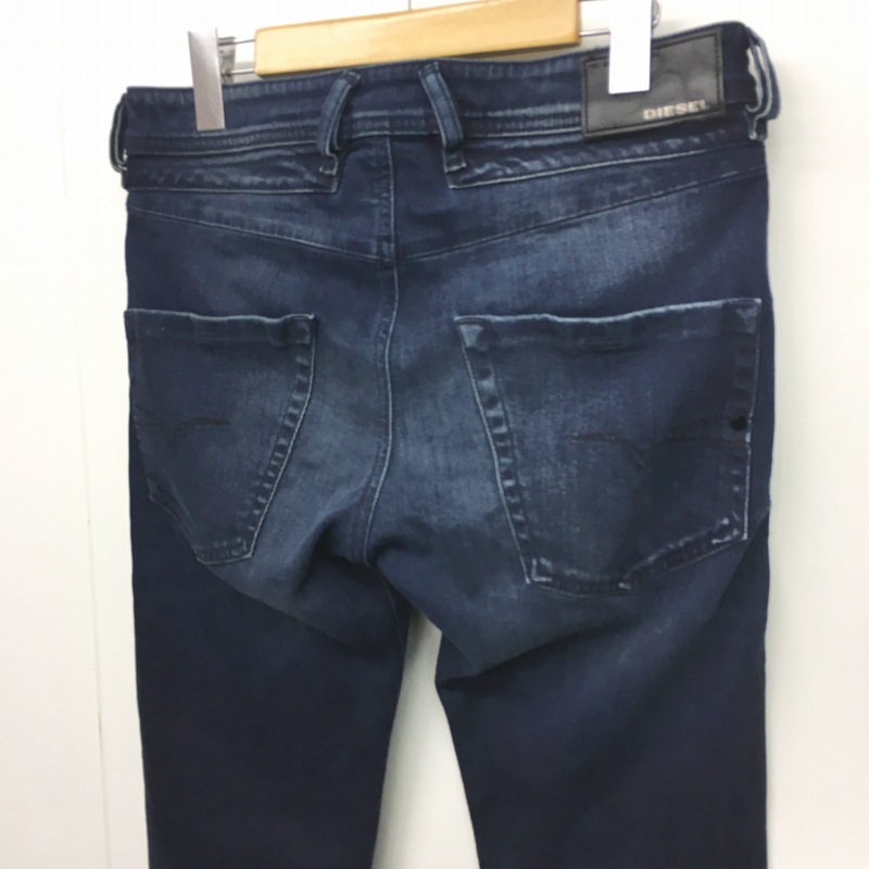 ディーゼル DIESEL BELTHER スリム テーパード デニムパンツ ジーンズ 