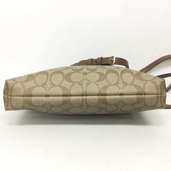 COACH　シグネチャー ショルダーバッグ　F29210 C2111　ベージュ COACH シグネチャー ショルダーバッグ F29210 C2111 ベージュ