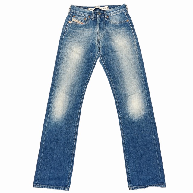 ディーゼル DIESEL デニム ジーンズ ジーパン ボタンフライ テーパード 