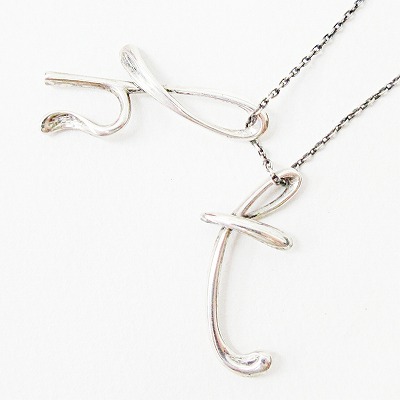 ティファニー TIFFANY & CO. イニシャル レター アルファベット H T 