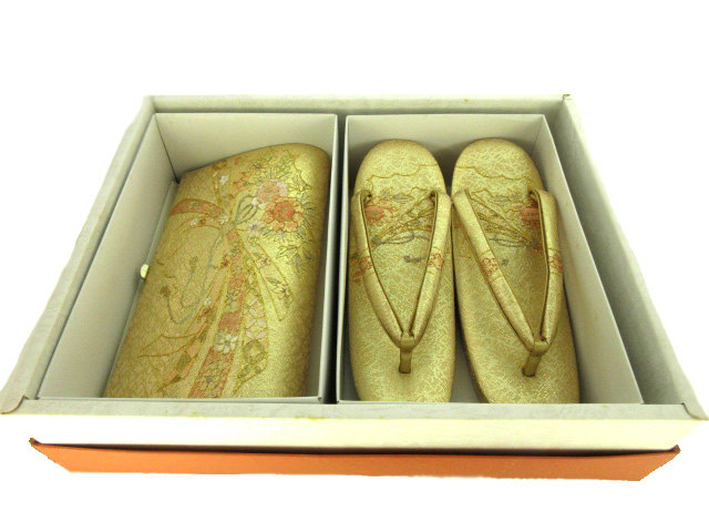 花柄ゴールド 草履バックセット　LL振袖　成人式　華やか 草履と花柄バッグのセット ゴールド 成人式 振袖 金色 花柄 草履と