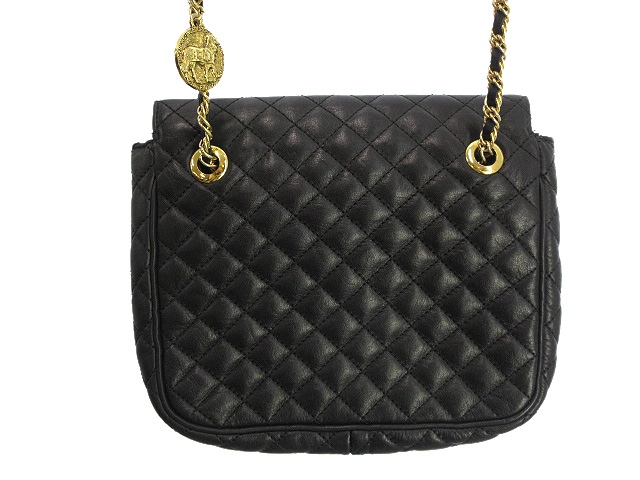 インゲボルグ INGEBORG レザー キルティング チェーン ポシェット  