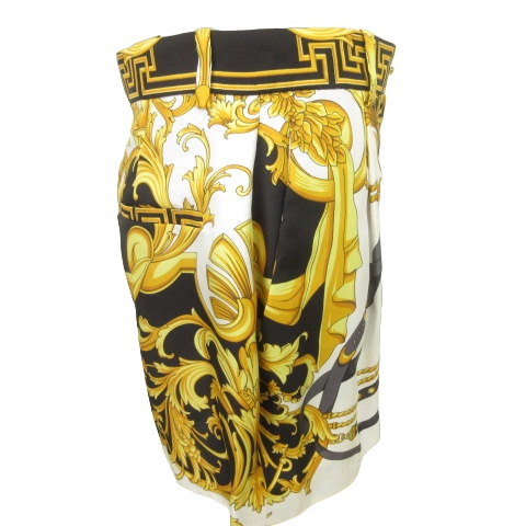 ヴェルサーチ ヴェルサーチェ VERSACE 19年 シルク ショート パンツ 総 