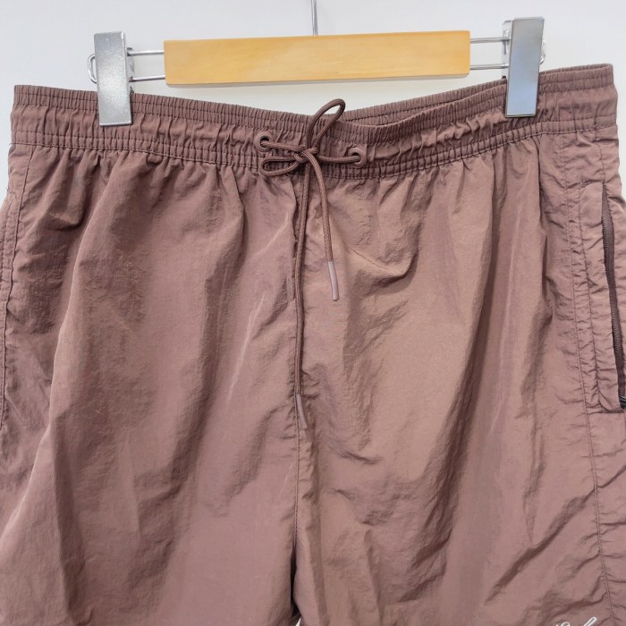 キスニューヨークシティ KITH NYC 美品 ナイロン ショートパンツ