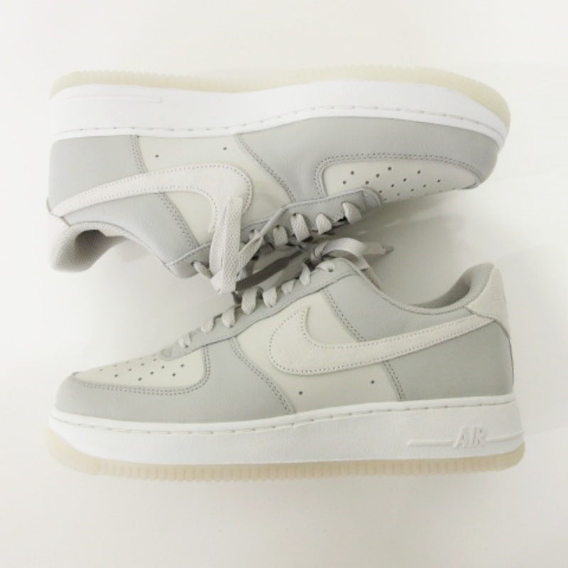 未使用品 ナイキ NIKE エアフォース1 '07 LV8 