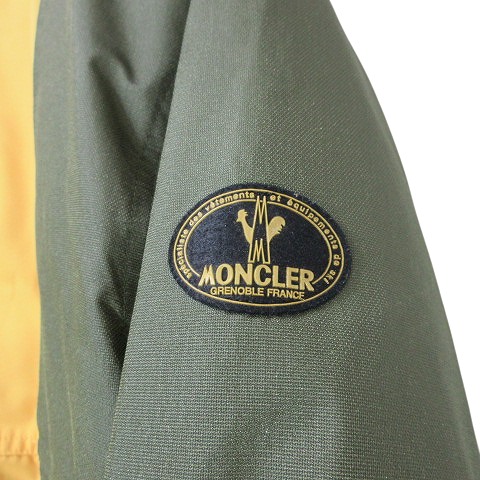 モンクレールアシックスダウンジャケットジップアップロゴ