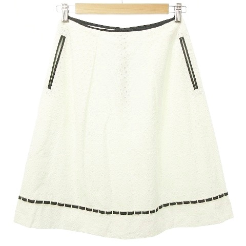 トゥービーシック TO BE CHIC パンチングレース スカート ひざ丈