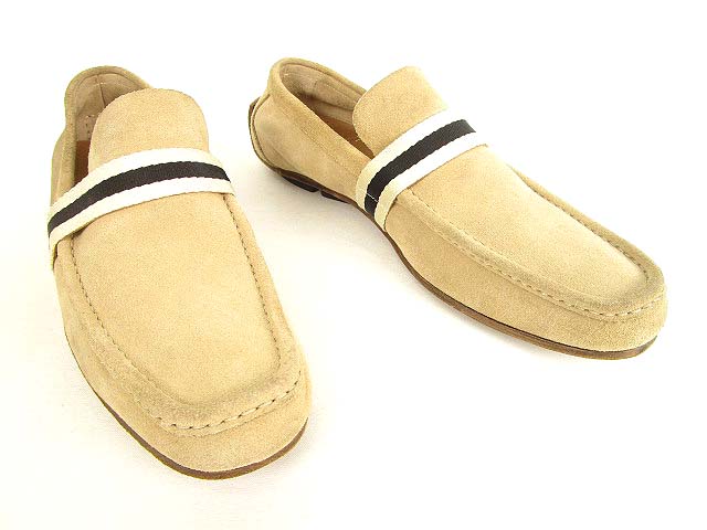 Gucci スエード モカシン ベージュ