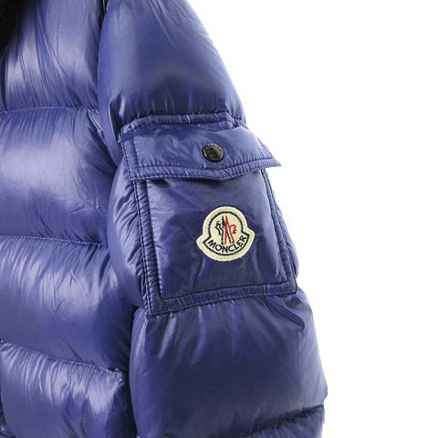 モンクレール MONCLER BERRE ベール ダウン ジャケット フード付き 2 