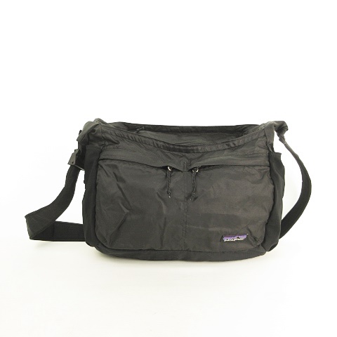 パタゴニア Patagonia Lightweight Travel Courier ライトウェイト トラベルクーリエ ショルダーバッグ ナイロンバッグ ブラック 黒 アウトドア 413 メンズ レディース 053 ベクトルパーク