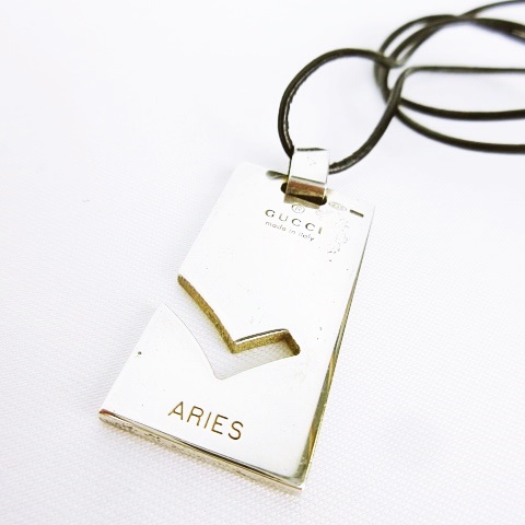 GUCCI グッチ　ネックレス　ペンダント トップARIES 牡羊座　星座　♈︎ グッチ GUCCI ARIES 牡羊座 星座 ペンダントトップ ペンダントヘッド