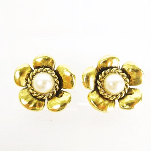 Sharra Pagano シャラパガーノ イヤリング 花モチーフ パール いぶし金色 ゴールド金具 アクセサリー 大きめモチーフ ヴィンテージ レディース 053 ベクトルパーク