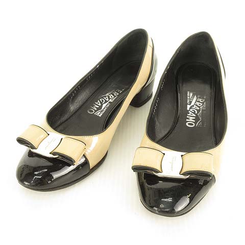 サルヴァトーレフェラガモ Salvatore Ferragamo ヴァラ リボン パンプス ラウンド キャップトゥ パテント エナメル 6 D ベージュ ブラック IBO26 レディース
