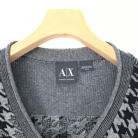 アルマーニエクスチェンジ A/X ARMANI EXCHANGE Vネック コットン 