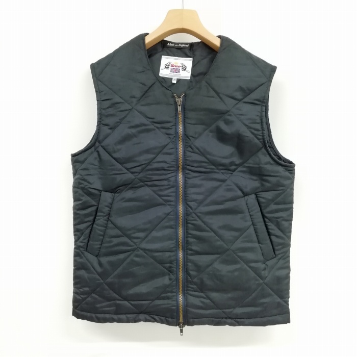キルティングベストイングランド製