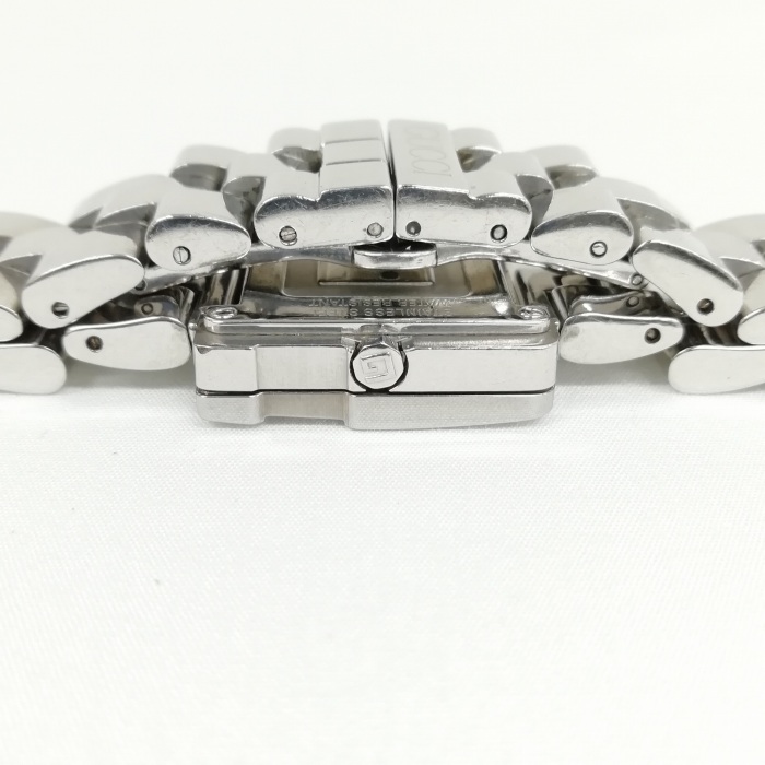 GUCCI　レディース腕時計スクエア黒文字盤　3600L グッチ GUCCI 3600L クォーツ Gロゴ スクエア ブラックダイヤル
