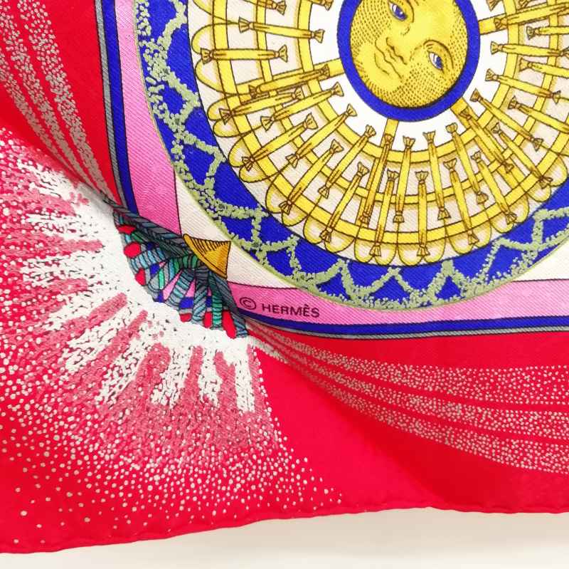 エルメス HERMES カレ90 FEUX D'ARTIFICE 技巧の火 シルク スカーフ